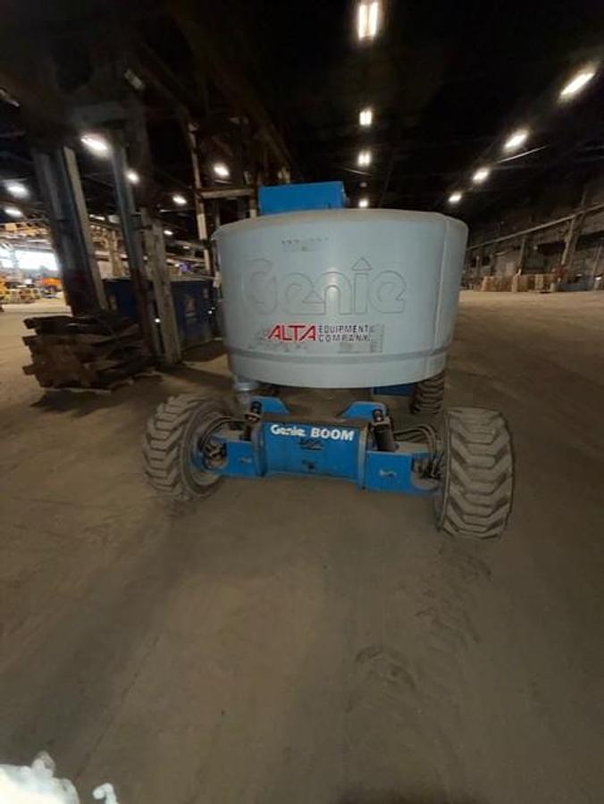 Used Genie Z-45/25J DC – Articulating Boom Lift (USED)