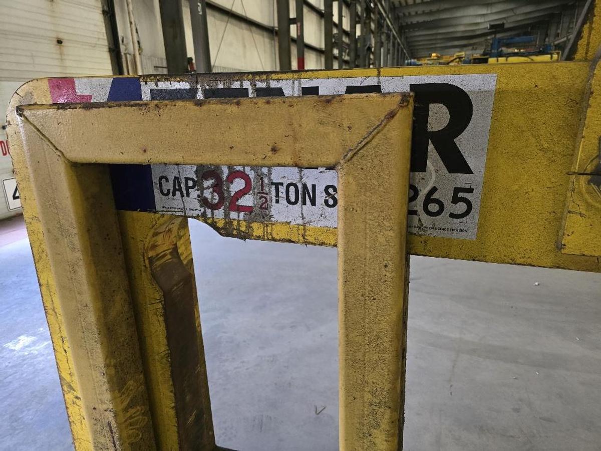 Used 32.5 Ton Capacity C-Hook