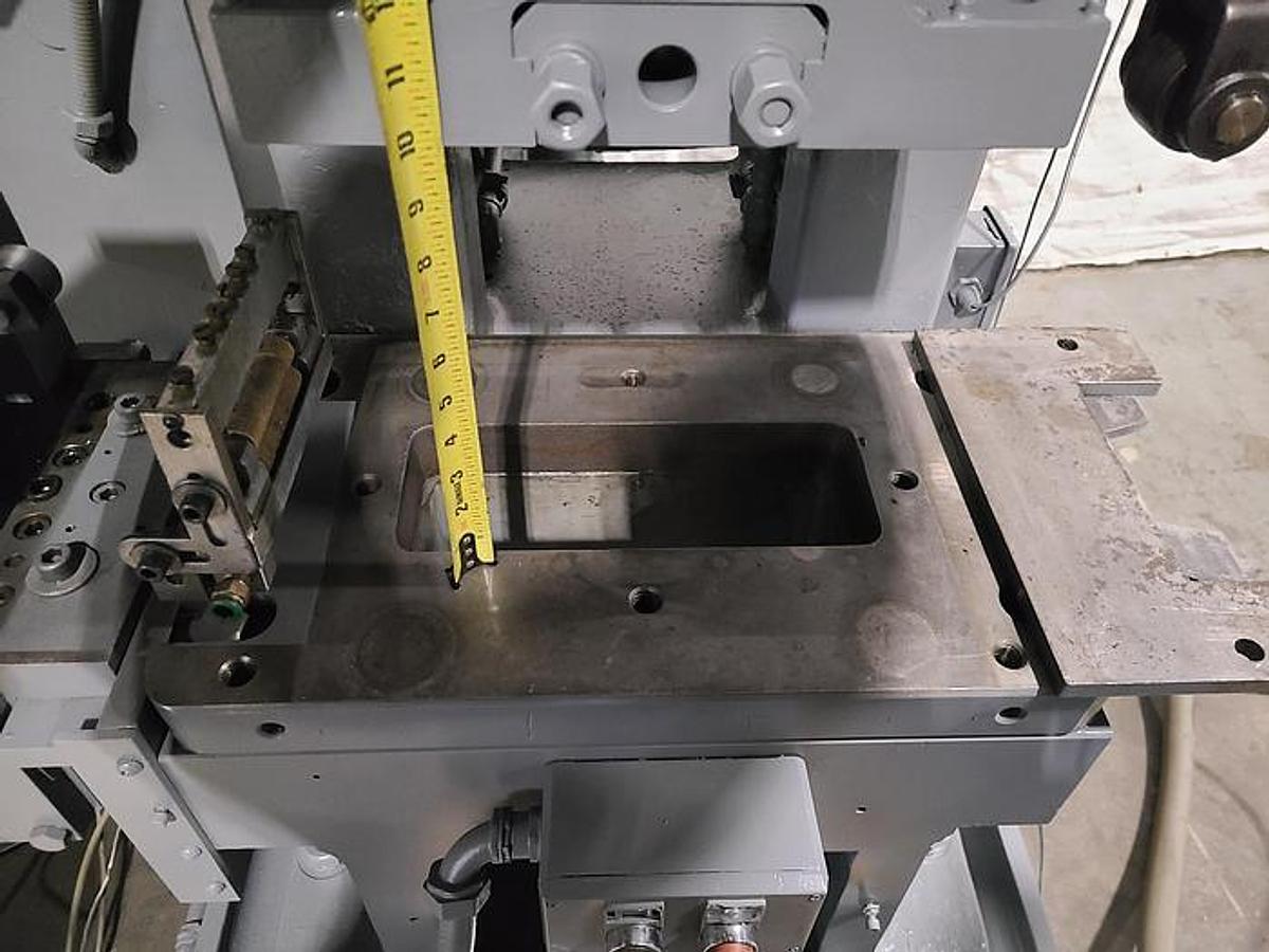 Used Minster B1-22 Ton Punch Press with Air Clutch & Air Brake & Light Curtain