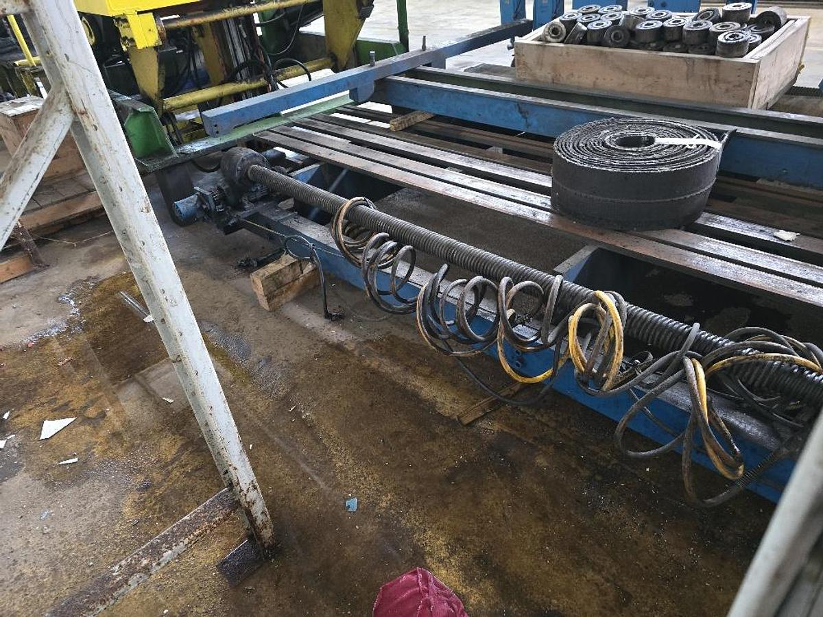 Used 72" x 20' x 20,000 Lbs. Cincinnati Stacker