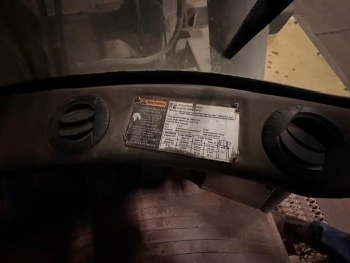 Used 65,000 Lb Capacity Hyster 650 Forklift