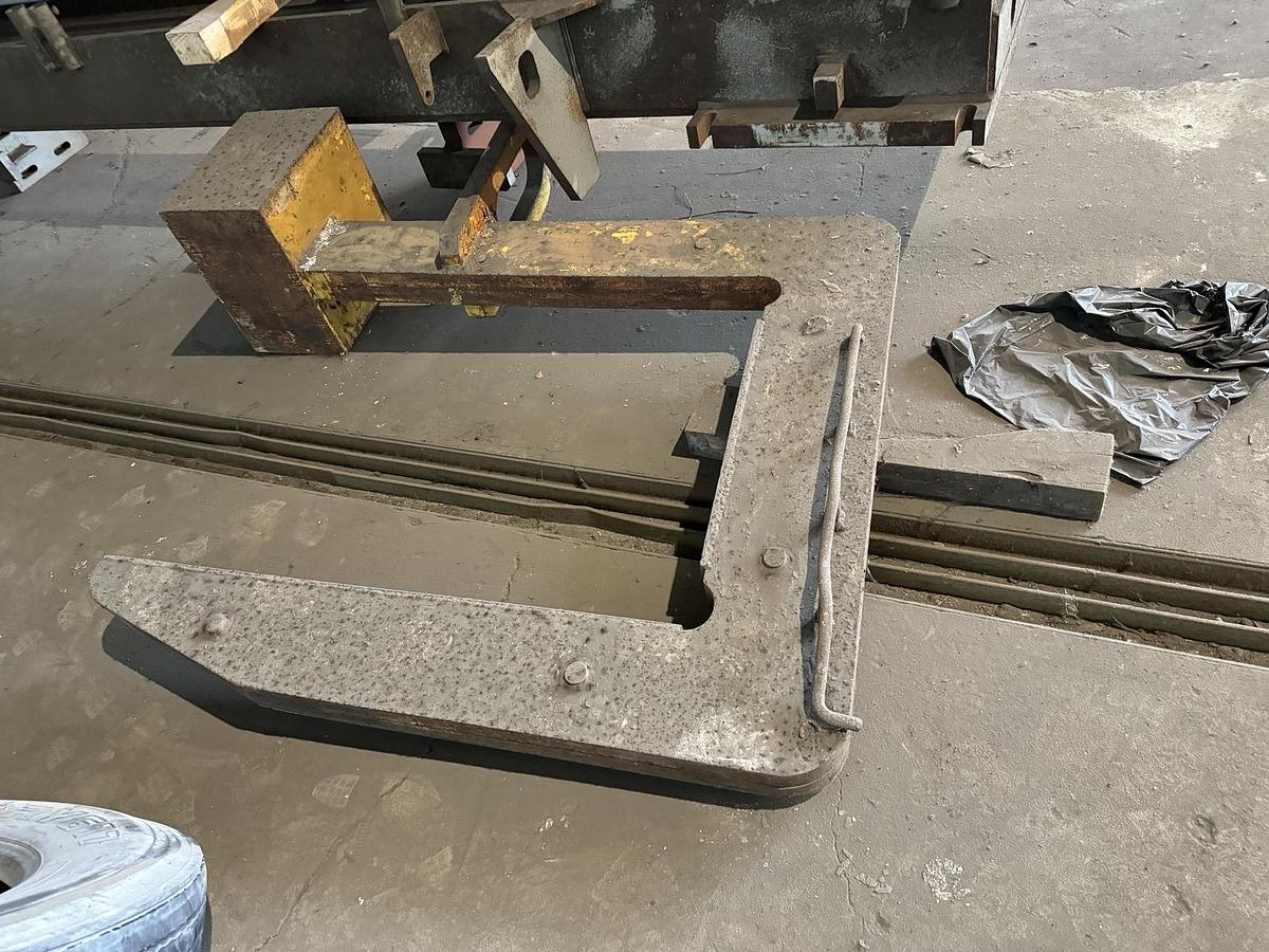 Used 50,000 Lb Capacity C-Hook