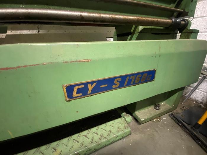 Used YMT(Yunnan Machine Tools) CY - S1760G Gap Bed Manual Center Lathe