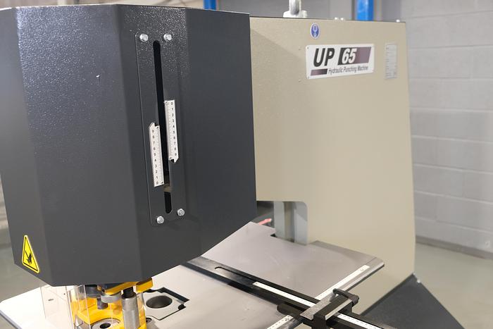 Used UZMA 65 ton Hydraulic Punching machine 625mm throat