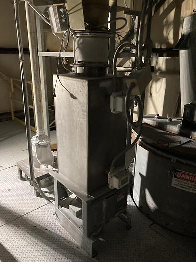 Used Used Accu-rite Dry Material Feeder