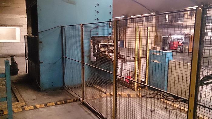 Gebruikt COMPLETE PERSLIJN LVD 250T