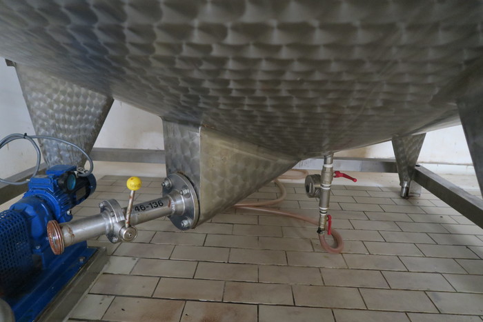 Used AHRENS & BODE 6500l STAINLESS STEEL TANK