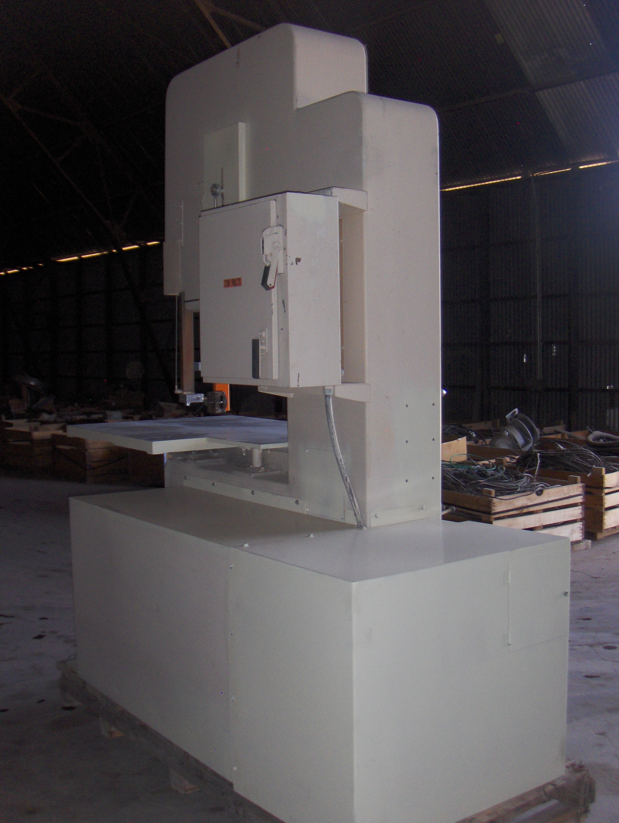 Used 36 Inch Tannewitz Mdl. GVTNE  Vert. Band Saw