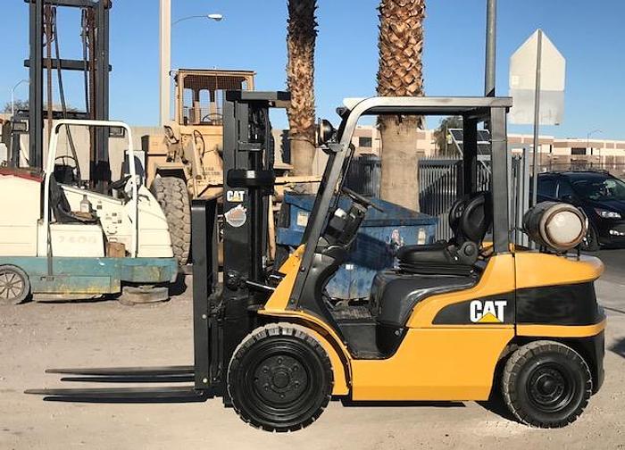 Used 2004 Cat P6000 Forklift