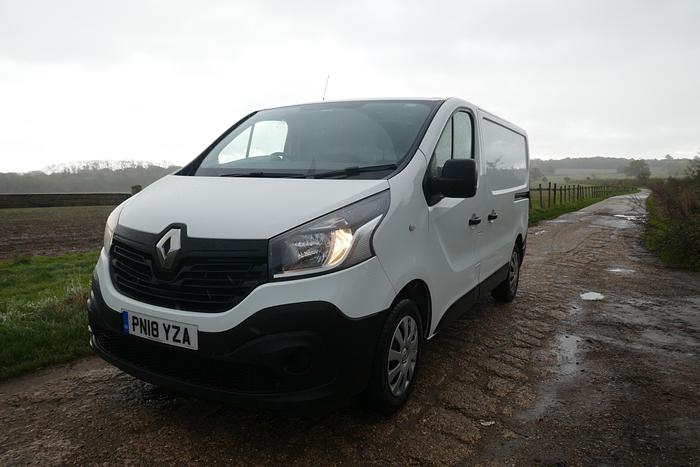 Used 2018 RENAULT TRAFIC 6 SPEED