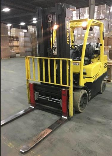 Used 8,000 POUND HYSTER MODEL S80FT W/ SIDE SHIFT 3,000 HOURS MFG. 2014