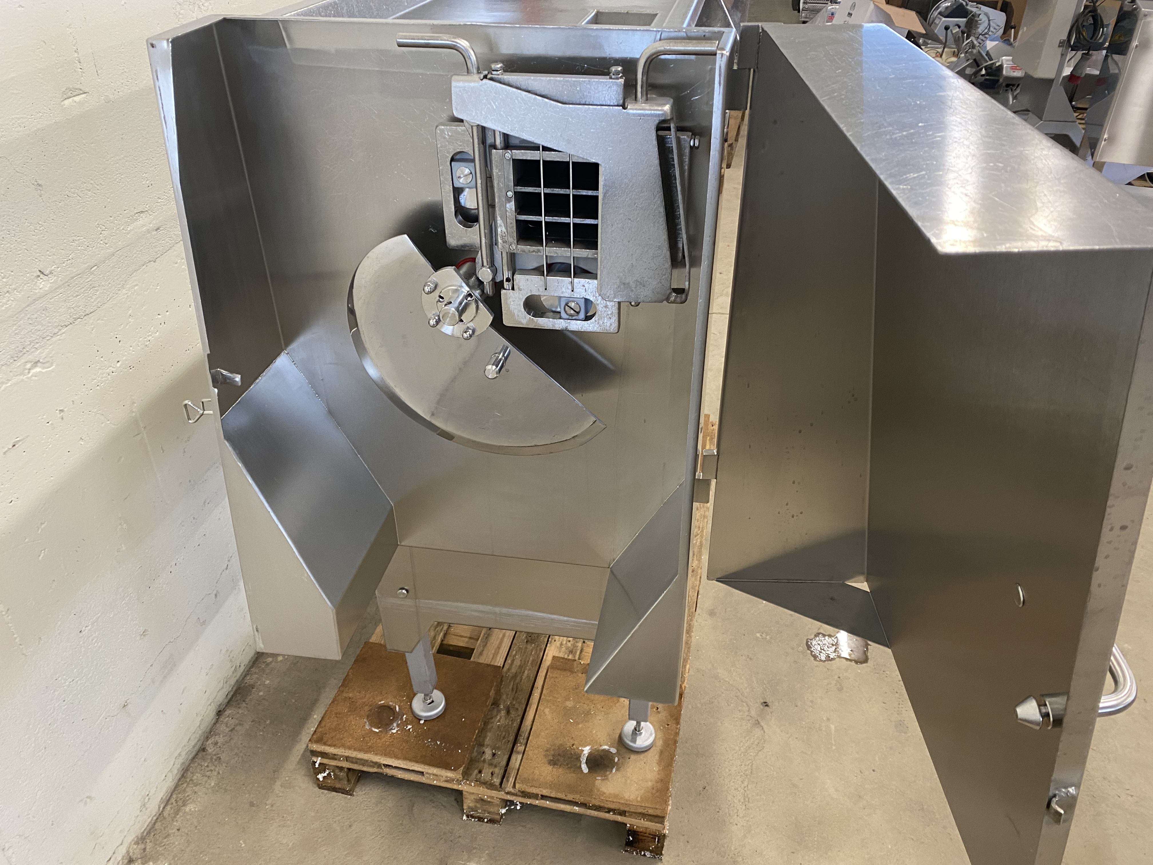 Begagnad 2001 Holac Cubix 100