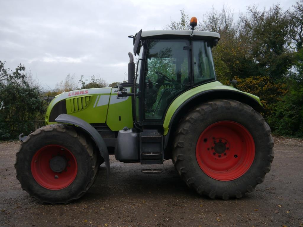 Used Claas Arion 640 4wd Tractor