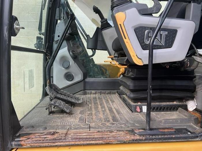 Used 2018 CAT 320 GC / with Hyd Thumb