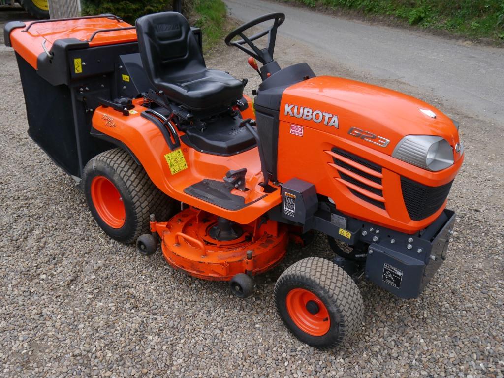 Used 2012 Kubota G23 Ride On Mower
