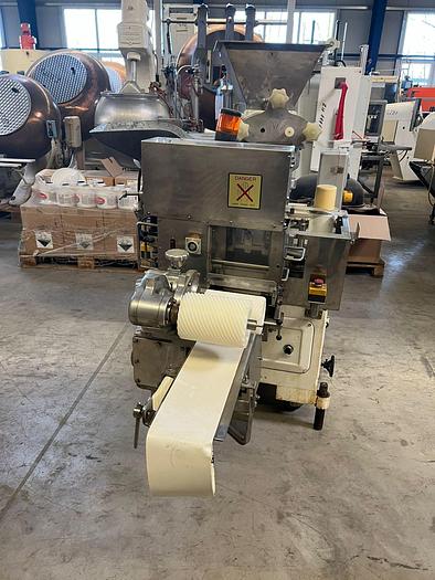 Used Extruder RHEON Type FN-208 with , YOM 1990.