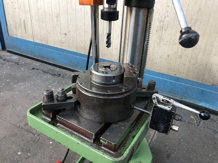 Usato TRAPANO A COLONNA CON DISPOSITIVO DI MASCHIATURA FINO M12