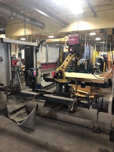 2011 FANUC ARCMATE 120IC/10L GENESIS VERSA 2G DUAL TRUNNION MIG WELDING CELL