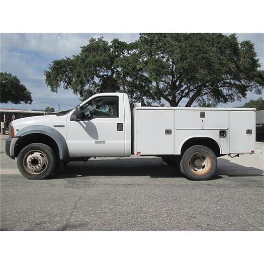 Used 2007 Ford F450 utility truck