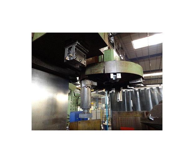 D'occasion Tour vertical CN Pietro CARNAGHI AC 20