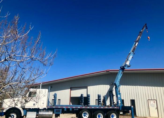 Used 2008 Peterbilt 367 Crane/Hardline Truck