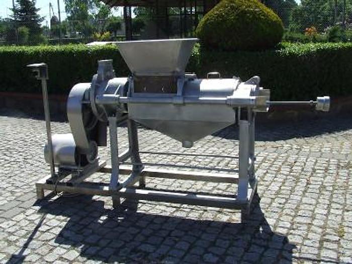 Used Press for fruits and vegetables