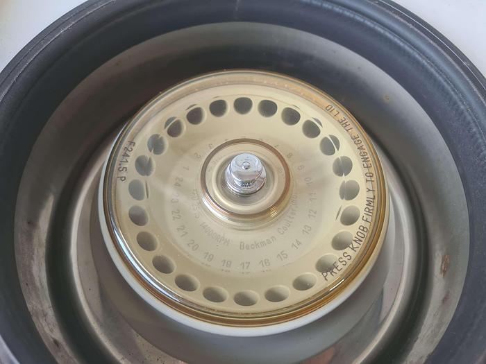 Used Beckman Coulter 22R Refrigerated Centrifuge 