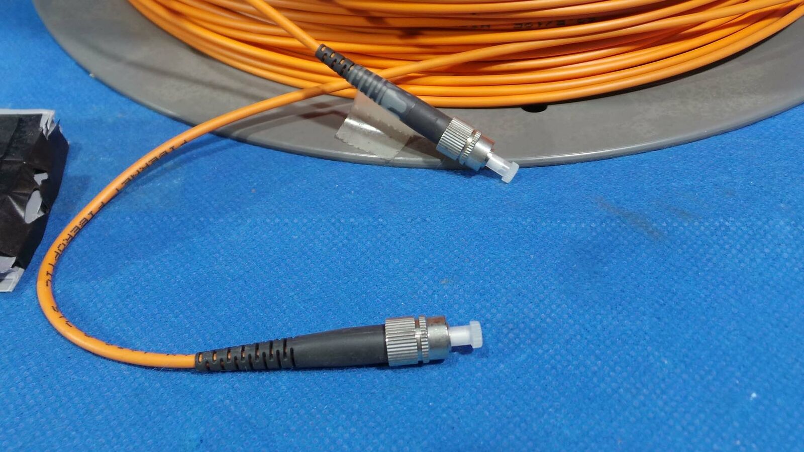 Used Fibernet Ltd FXL-OC0005-500M Fiber Optic Patchcord, FXL-OC0005-500M / Fiber Type: FC/FC SIMPLEX 62.5/125 MM 500M