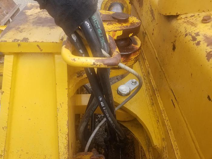 Used 2011 John Deere 850J WLT