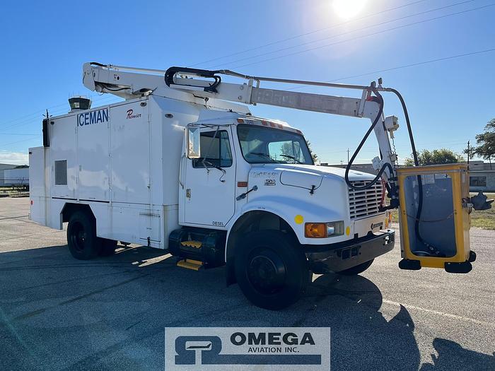 Used 2009 Premier MT35P12