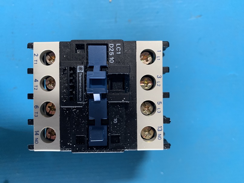 Used Telemecanique Contactor LC1-D2510P7