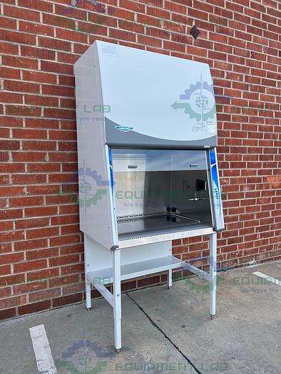 Used Labconco  322391101 Cell Logic+ Class II Type A2 Biosafety Cabinet w/ Temp Zone