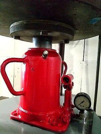Used 18 Inch Vulcanizer makes Spin Casting Rubber Molds Hydraulic Press Autoclave