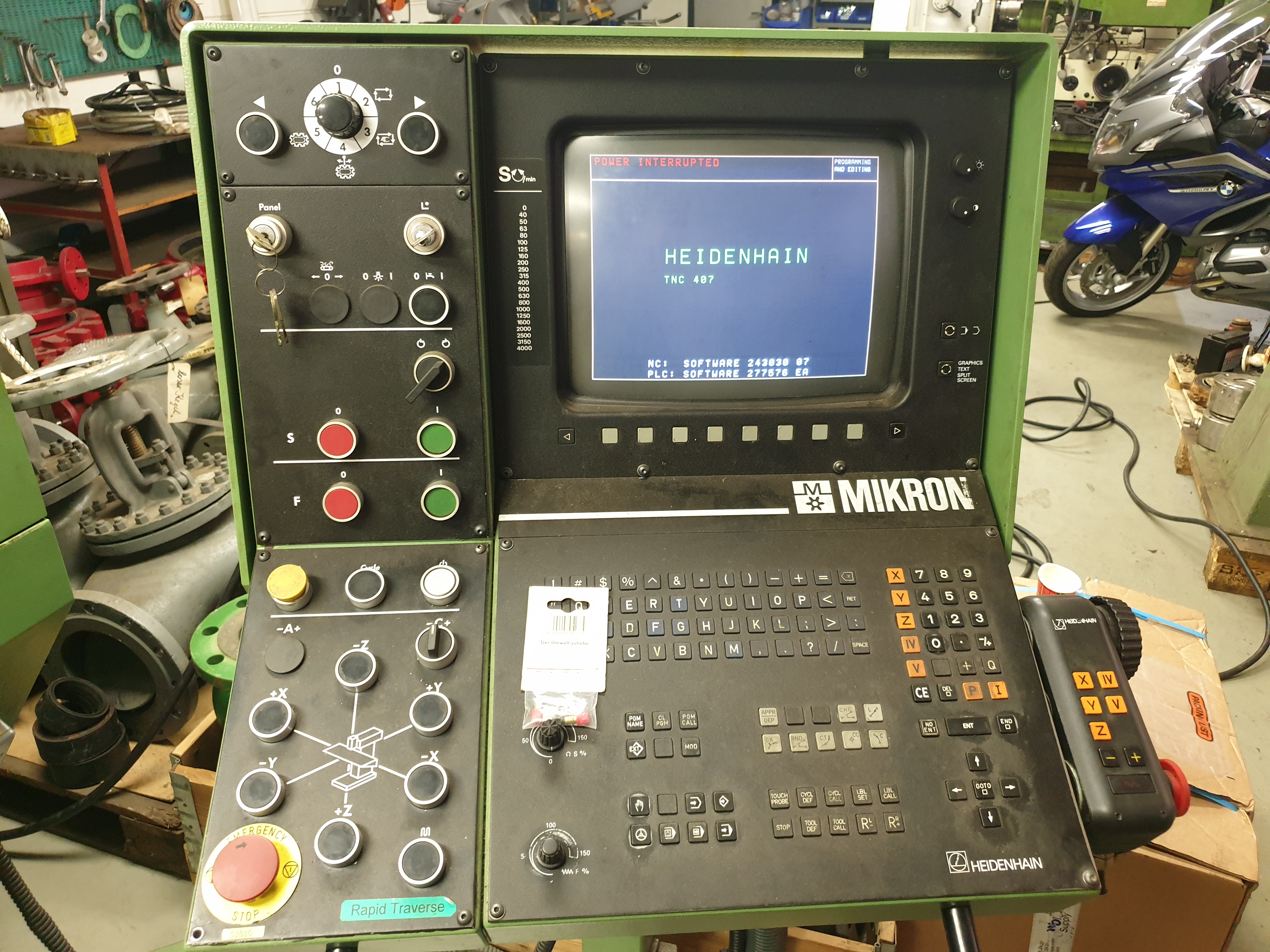 Gebruikt 1994 Mikron WF 21 D