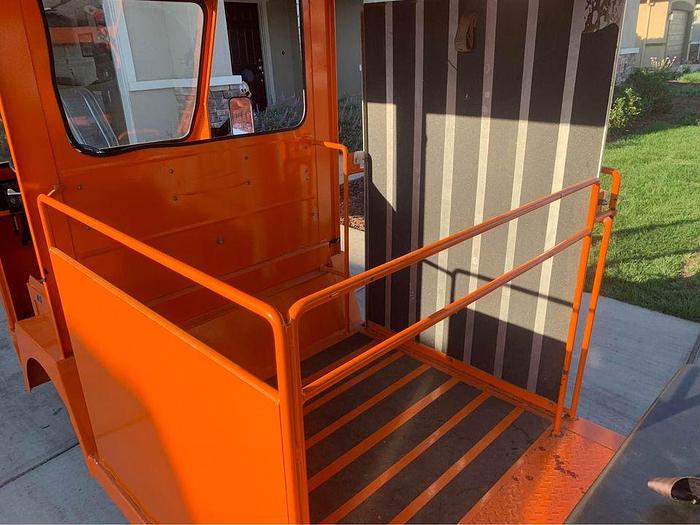 Used 2007 Taylor Dunn Cart - 6 Passenger