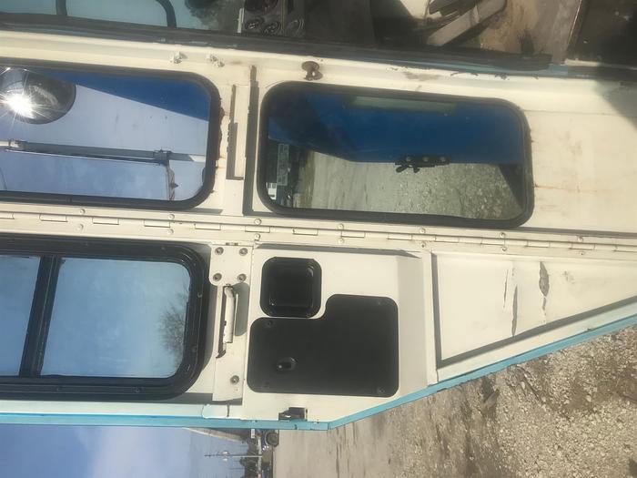 Used 2002 Mack LE 613- Stock #: 8681