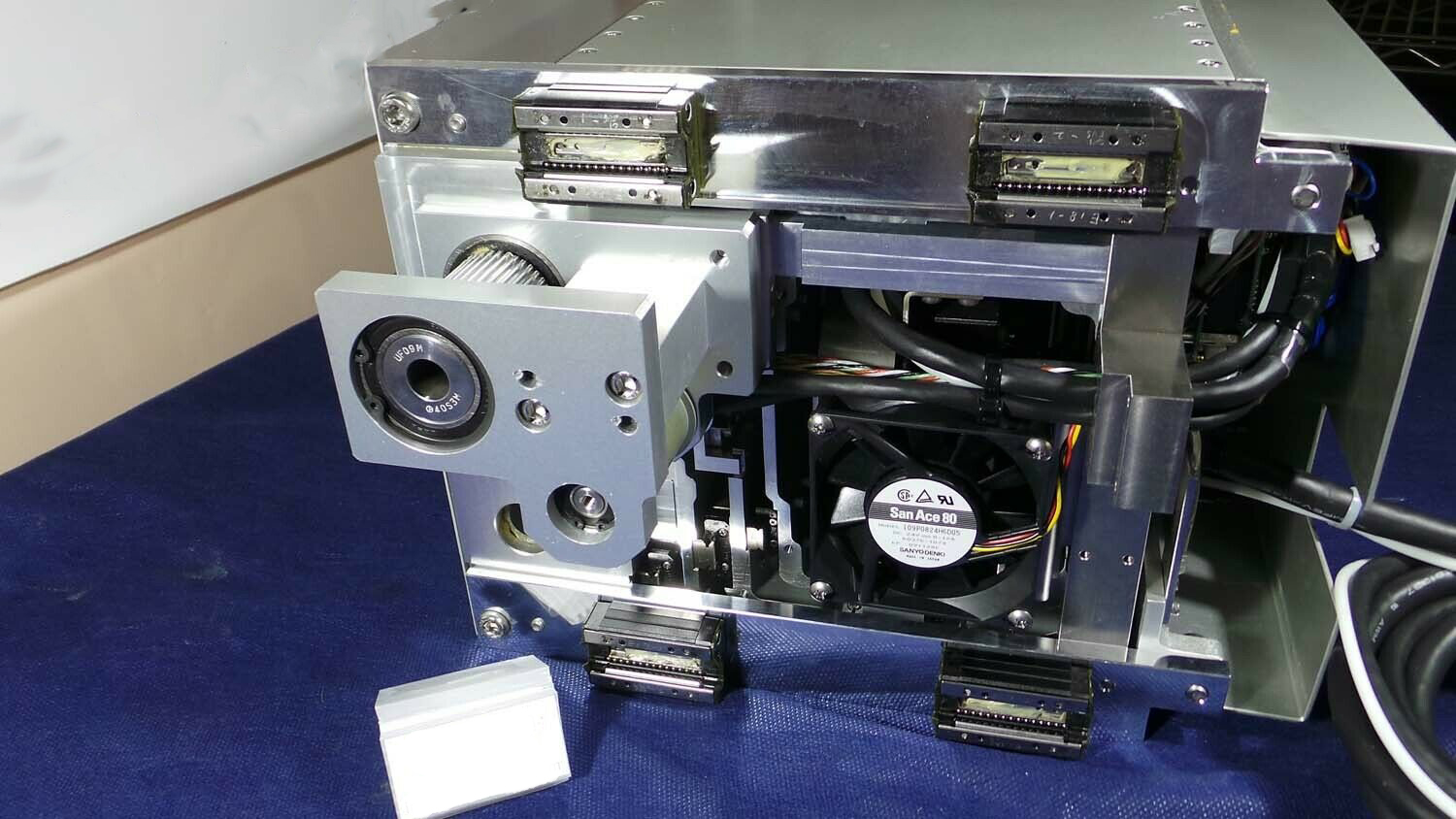 Used Kawasaki TS310A-D524S Robot