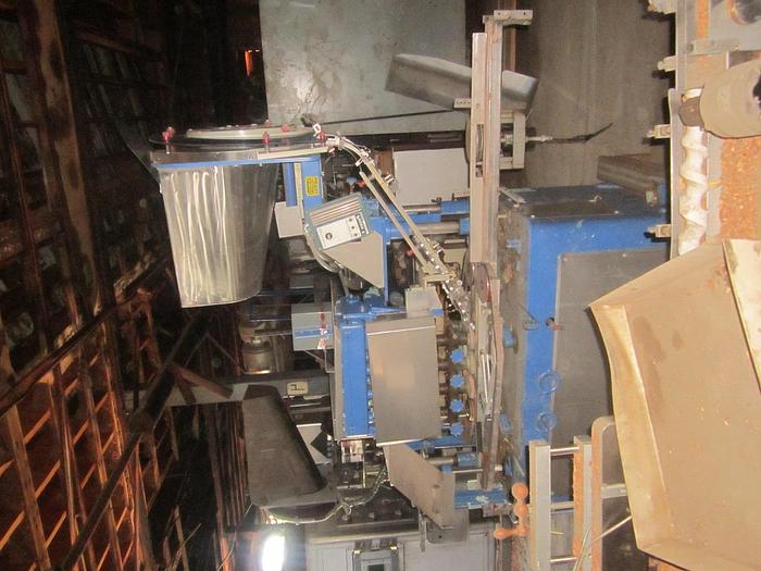 Used Capper, 8 Spindle, AC Vari Speed, 2 Tier #S739406