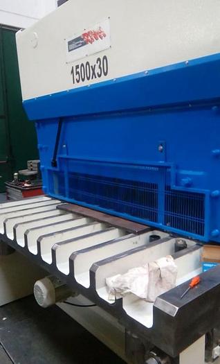Usato CESOIA RIVA IDRAULICA 1500X30