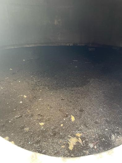 Used Stainless Steel 25,000 Gallon Vertical Tanks