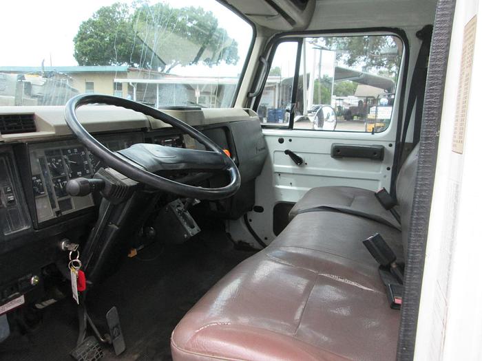 Used 2000 International 4700 Dump Truck