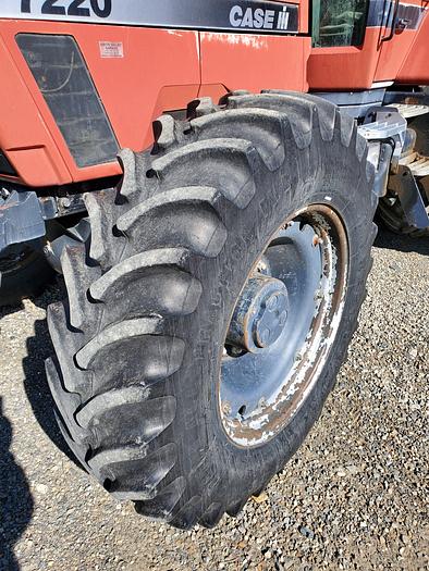 Used Case 7220 Tractor - 6900 hrs