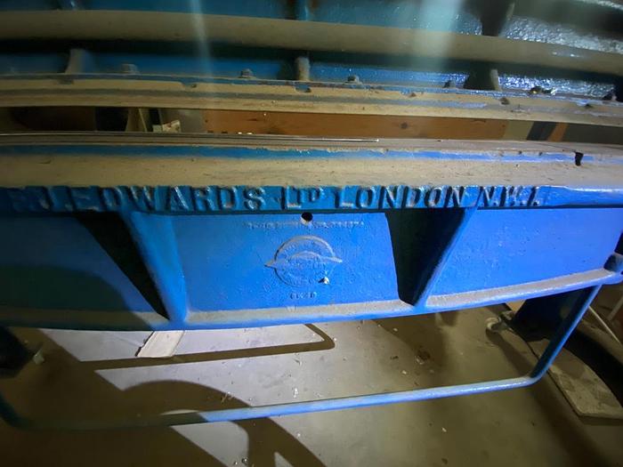 Used FJ Edwards 6ft Manual Folder