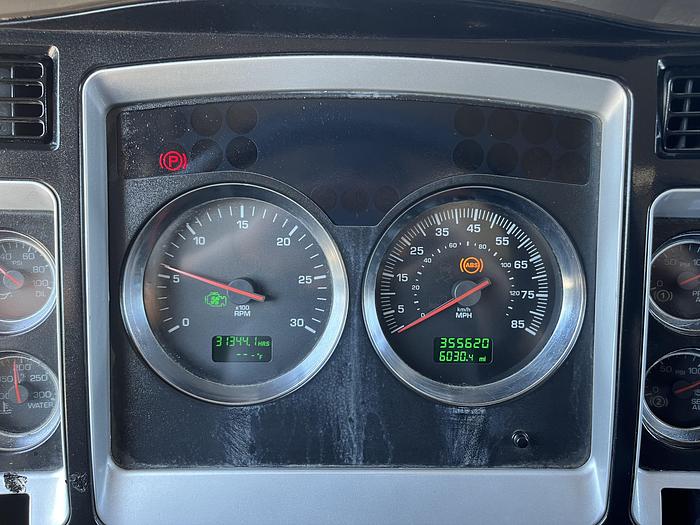 Used 2006 Kenworth T800 Tri-Axle Dump Truck #5608