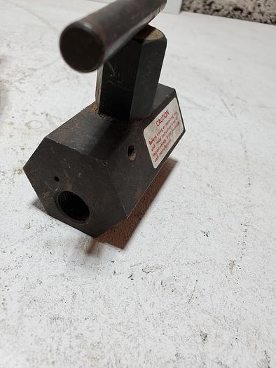 Used ENERPAC V-66 LOAD HOLDING MANUAL CHECK VALVE USA MADE (BRD3)