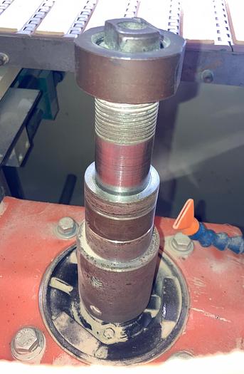 Used CROUCH  365 FEED-THROUGH SHAPE AND SAND MACHINE