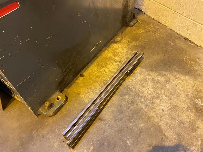 Used 2007 Durma SB3010NT Guillotine Shears