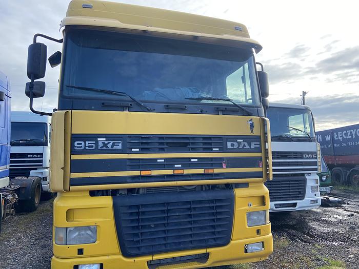 Gebruikt 2000 DAF 95 XF 430 EUR 2 / MANUAL GEAR