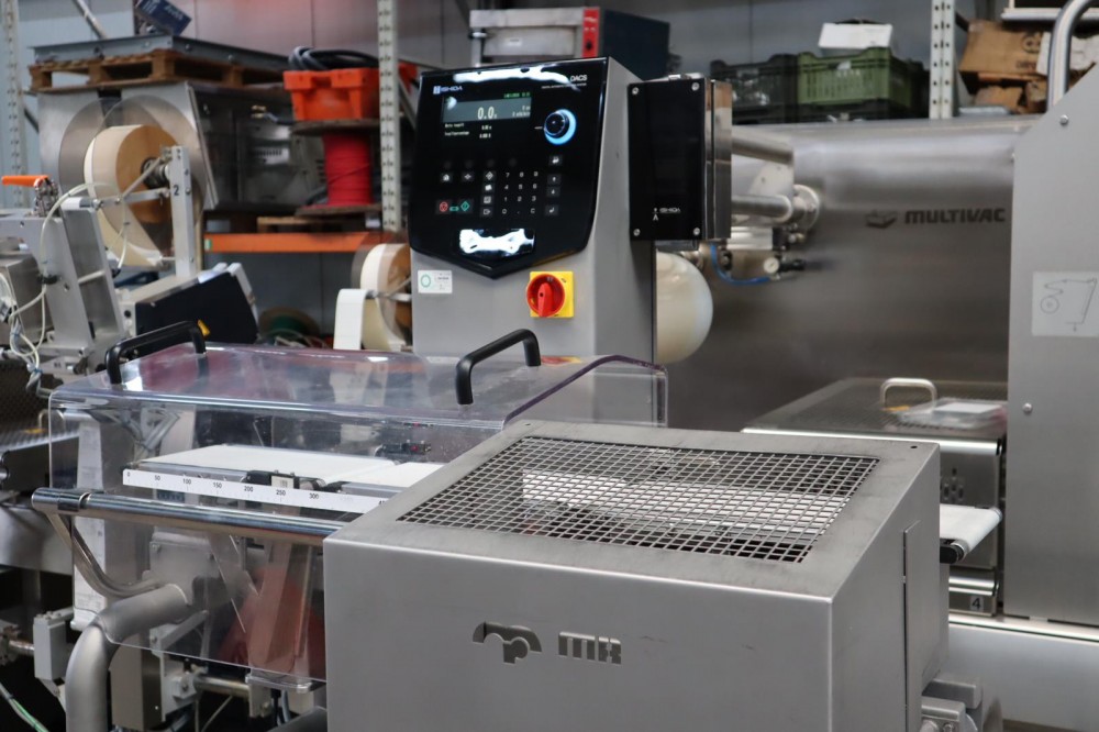 Used Ishida checkweigher high-end with reject