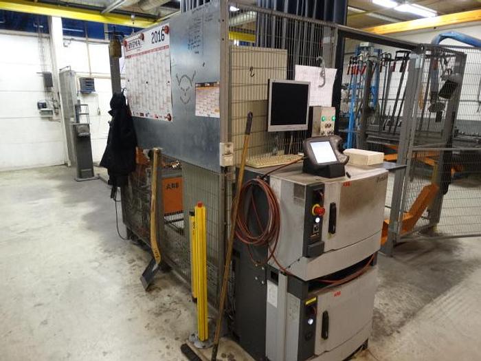 Used BRUGT SVEJSEROBOT M/MANIPUILATOR FABR. ABB. MODEL IRB 2400 L